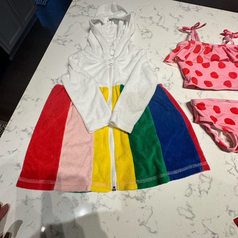 Hanna Andersson rainbow terry cloth cover up size 18-24 months 80